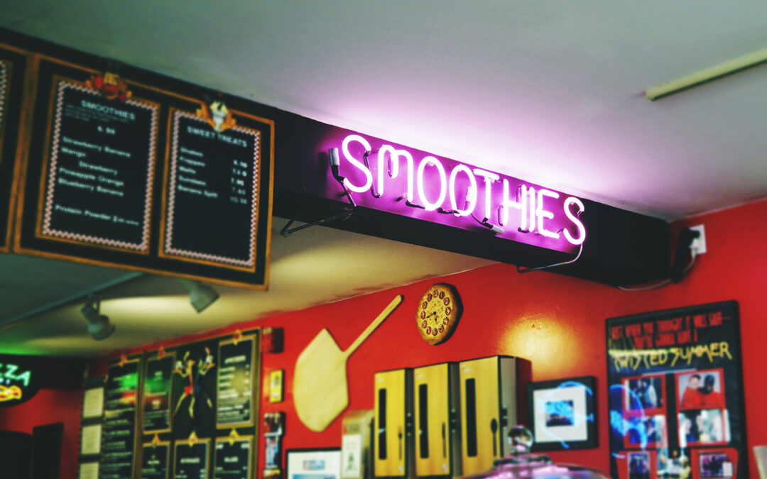 Transforma tu marca con letras 3D y caja de luz: letreros para restaurantes